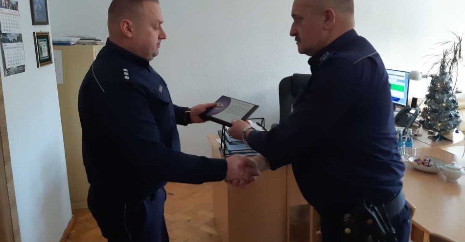 zdjęcie: Jubileusz służby w Komendzie Powiatowej w Mogilnie / fot. KPP Mogilno