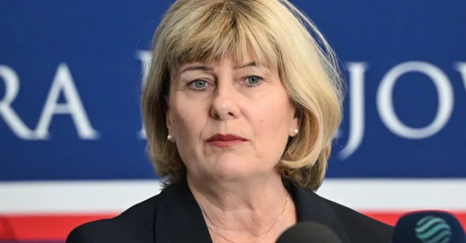 zdjęcie: Sąd zdecydował o trzymiesięcznym areszcie dla Radosława P. / Warszawa, 05.09.2025. Rzecznik Prokuratora Generalnego prok. Anna Adamiak podczas briefingu prasowego w Prokuraturze Krajowej w Warszawie, 5 bm. Prokurator Generalny Waldemar Żurek przekazał dzisiaj do Przewodniczącej Parlamentu Europejskiego Roberty Metsoli wniosek o wyrażenie przez Parlament Europejski zgody na pociągnięcie europosła Grzegorza Brauna do odpowiedzialności karnej. (sko) PAP/Radek Pietruszka