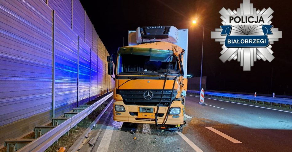 zdjęcie: Wpadek na S7, policjanci wyjaśniają okoliczności zdarzenia / fot. KPP w Białobrzegach