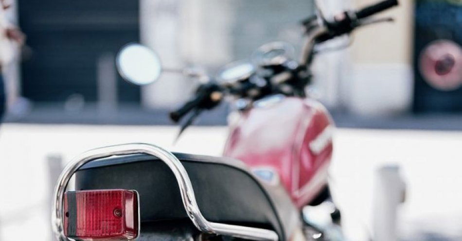 zdjęcie: Chciał ;przepalić motorower po zimie… Mając ponad 3 promile na przejażdżkę zabrał 13-letniego syna! / pixabay/7356527