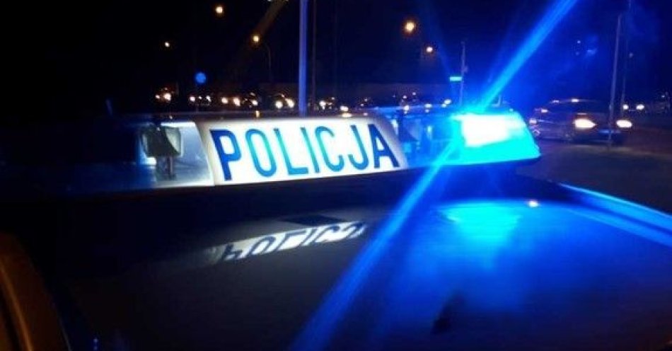 zdjęcie: Widząc osobę narażoną na wychłodzenie dzwoń 112 / fot. KPP w Przasnyszu