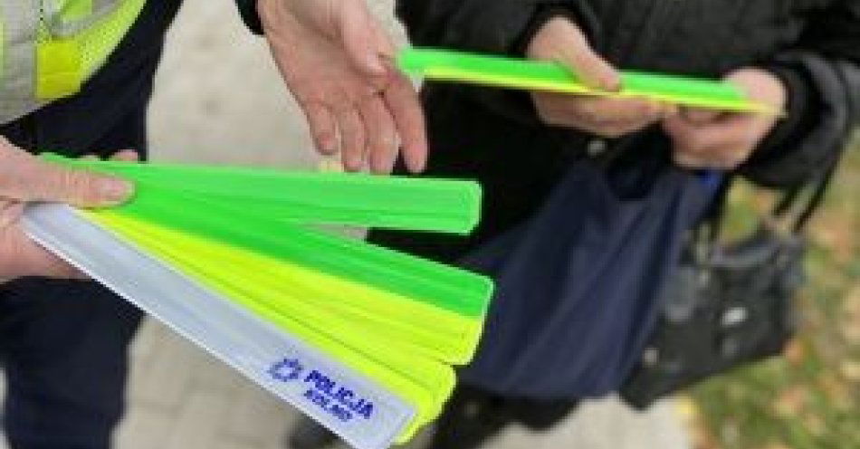zdjęcie: Nietrzeźwy pieszy szedł środkiem drogi / fot. KPP Kolno