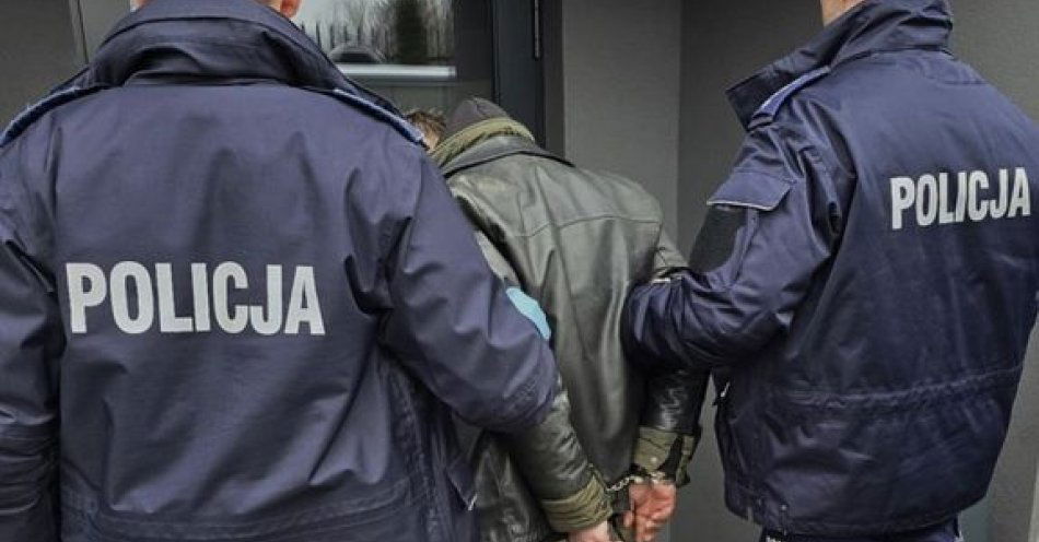 zdjęcie: #DzielnicowyBliżejNas. Osiem zarzutów i dozór policyjny dla 62-latka z Andrychowa / fot. KMP w Wadowicach