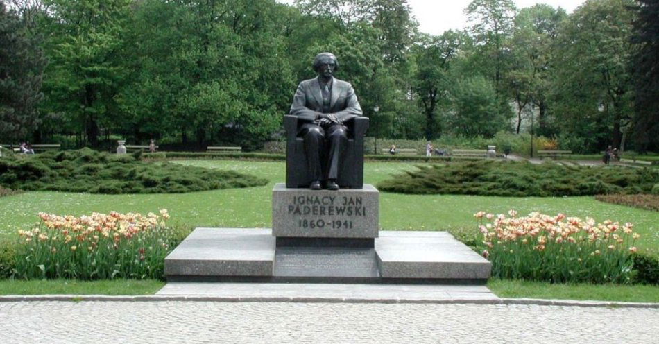 zdjęcie: Muzyka klasyczna w centrum Warszawy; w sobotę zaczyna się III Festiwal Paderewski na Ujazdowie / fot. PAP