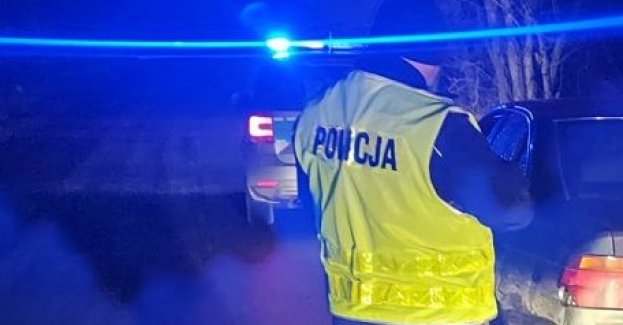 Policjanci po pościgu zatrzymali 24-letniego kierującego