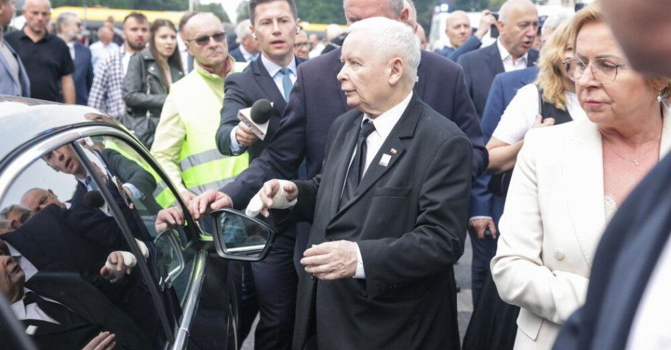 zdjęcie: To, co stało się 15 lat temu, to straszliwa zbrodnia / fot. PAP