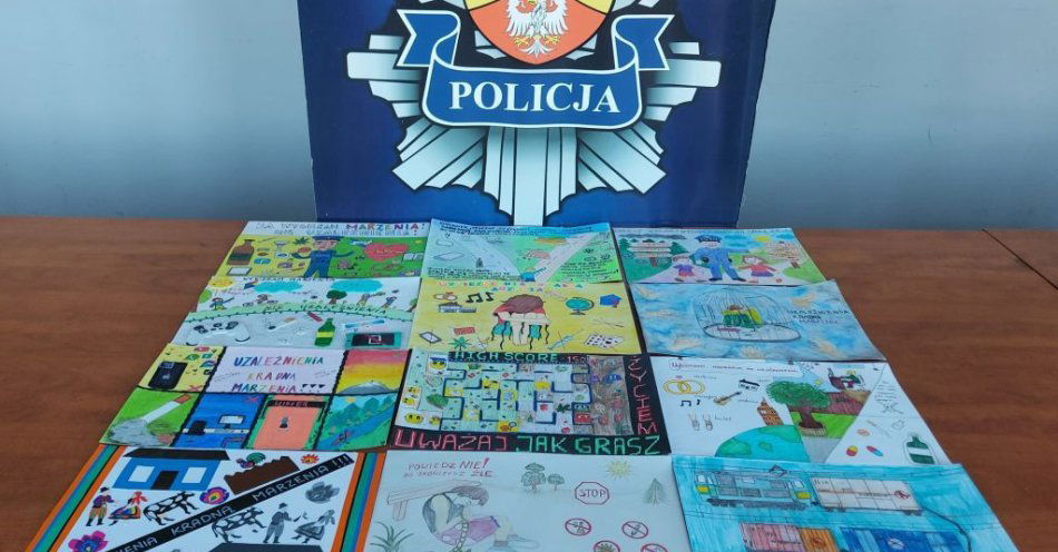 zdjęcie: Uczniowie z Łowicza wygrali konkurs Uzależnienia kradną marzenia / fot. KPP w Łowiczu