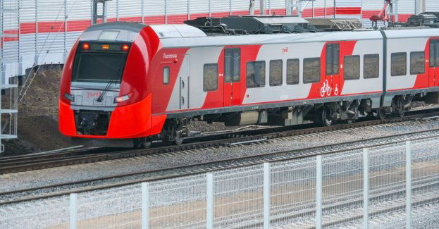 Pociągi elektryczne z Pesy rozpoczęły przewozy pasażerów w rejonie stolicy Czech