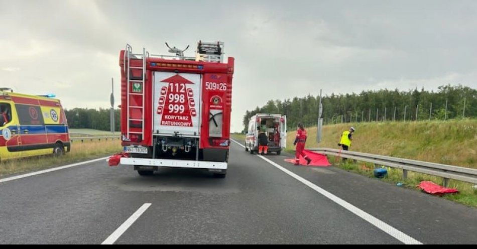 zdjęcie: W wypadku busa na drodze ekspresowej S7 zginęły 2 osoby / fot. KPP w Nidzicy