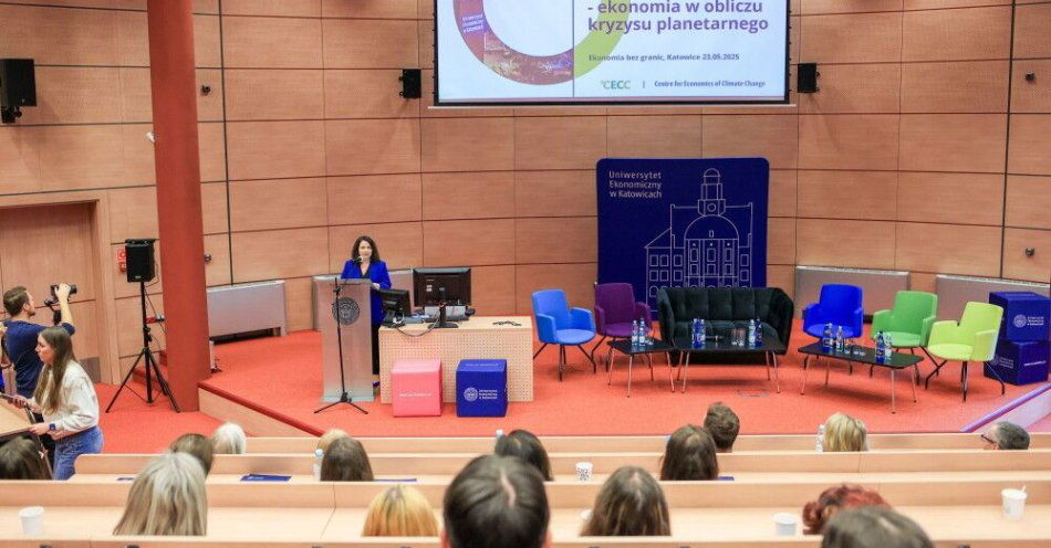 zdjęcie: Na Uniwersytecie Ekonomicznym w Katowicach powstało Centrum Ekonomii Zmian Klimatu / fot. PAP