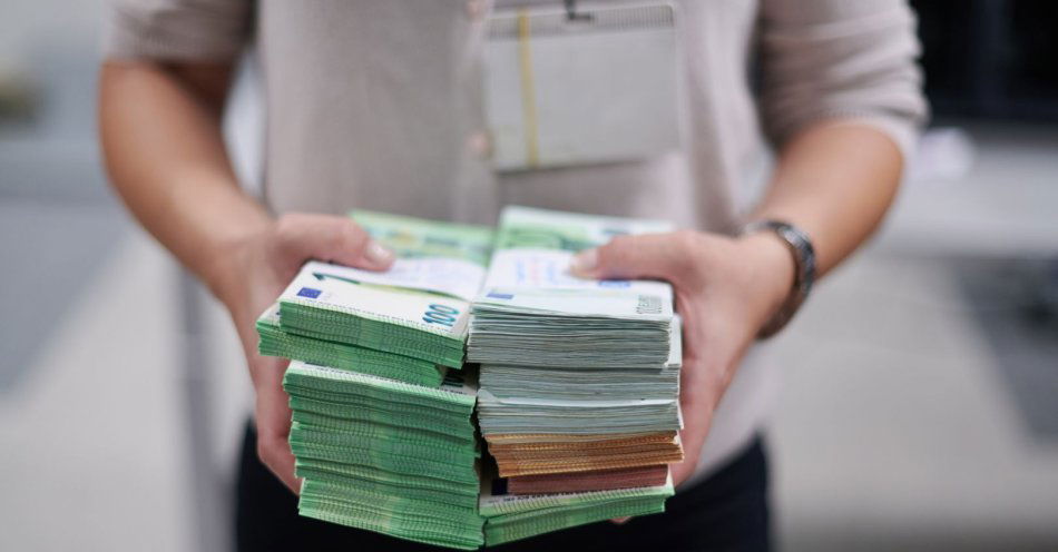 zdjęcie: Zarząd województwa przekaże ponad 2,3 mln zł m.in. szpitalom w regionie / v10701965f