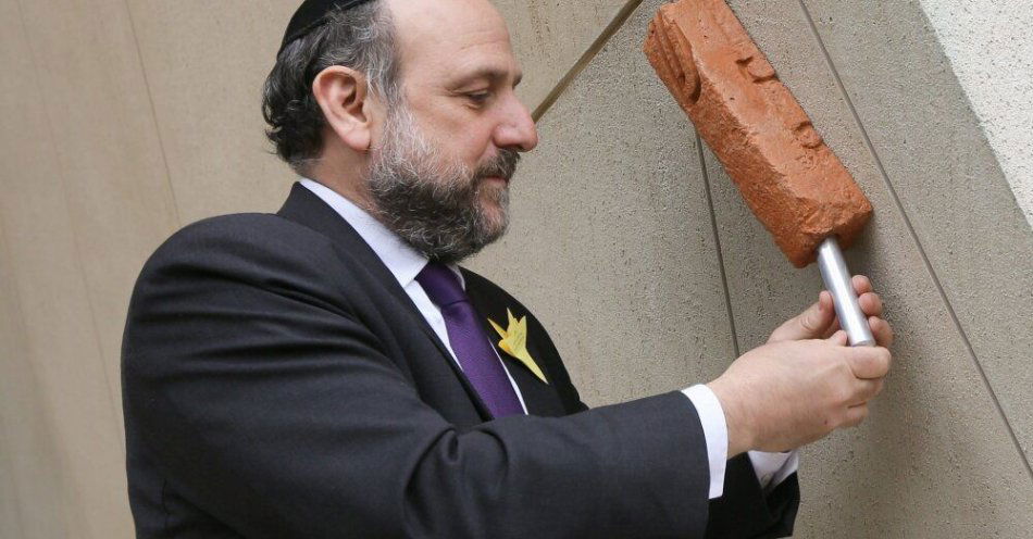 zdjęcie: Mi Polin Mezuzah Center - butikowe muzeum śladów po żydowskich mezuzach / fot. PAP