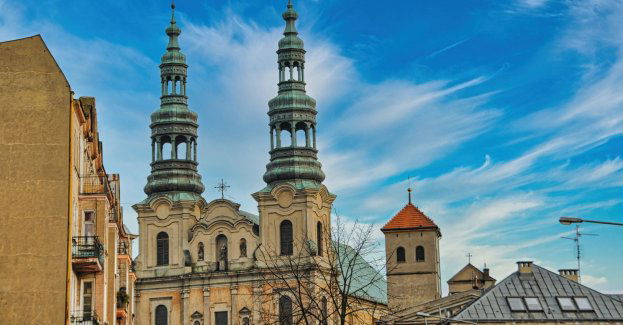 Księża Przemysław Gawlas i Jakub Kuliński otrzymali nagrodę diecezji bielsko-żywieckiej