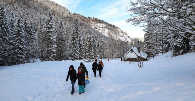 Tatry: ubywa śniegu, maleje zagrożenie lawinowe; na szczytach wciąż niebezpiecznie