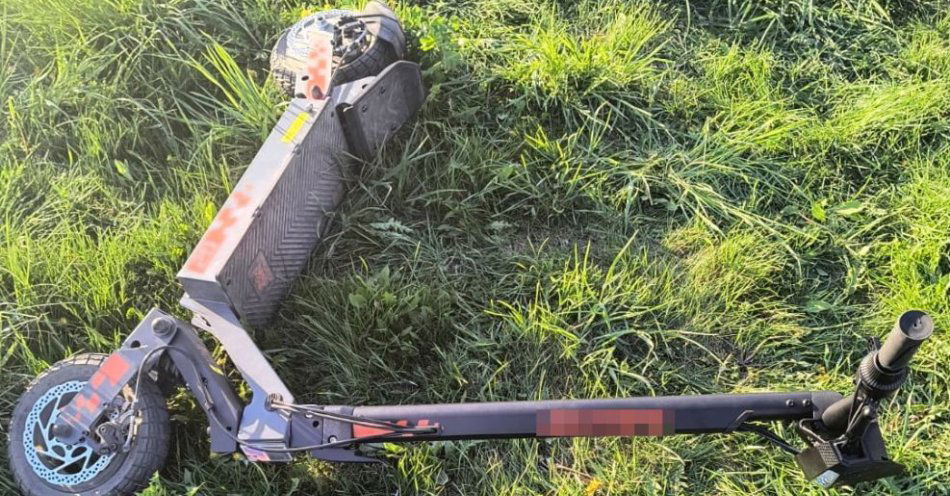 zdjęcie: Wypadek na hulajnodze elektrycznej / fot. KPP Brodnica