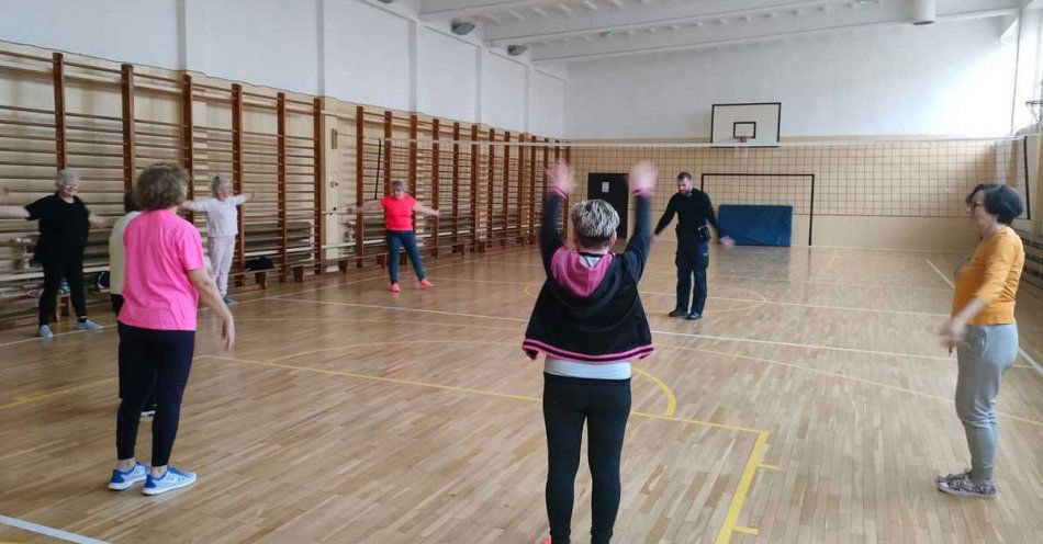 zdjęcie: Szkolenia dla seniorów z samoobrony / fot. KPP Międzychód