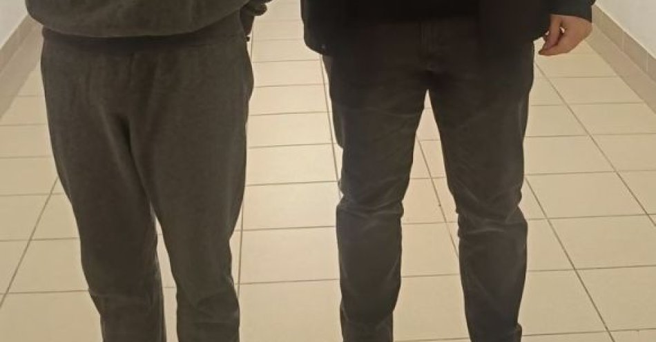 zdjęcie: 19 latek zatrzymany po ataku nożem na klatce schodowej / fot. KMP Lublin