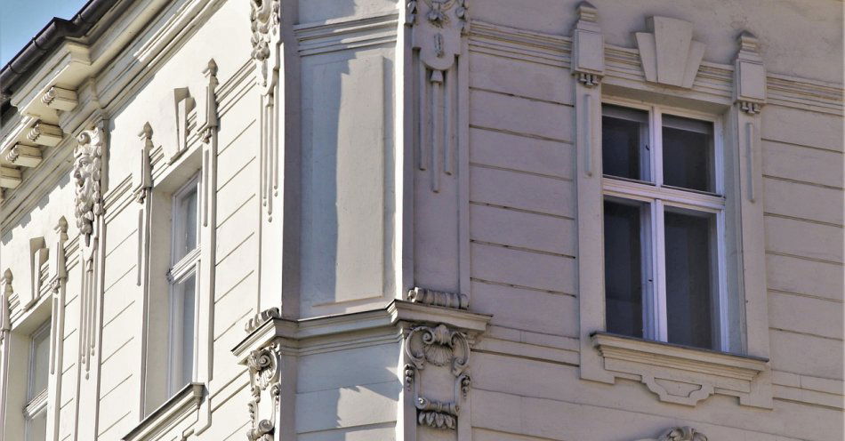 zdjęcie: Kamienica przy ulicy Wilczej 32 wpisana do rejestru zabytków / pixabay/4487858