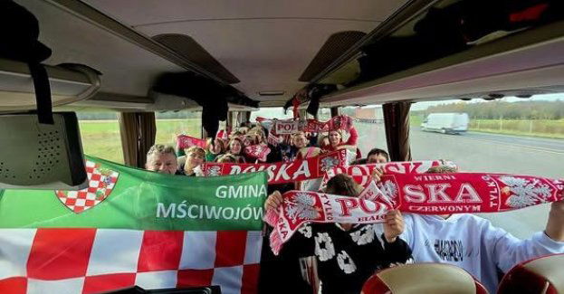 Policja skontrolowała autokary młodych kibiców przed meczem U21