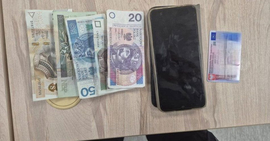 zdjęcie: Zatrzymany po kradzieży telefonu w sklepie w Laskach / fot. KPP Kępno