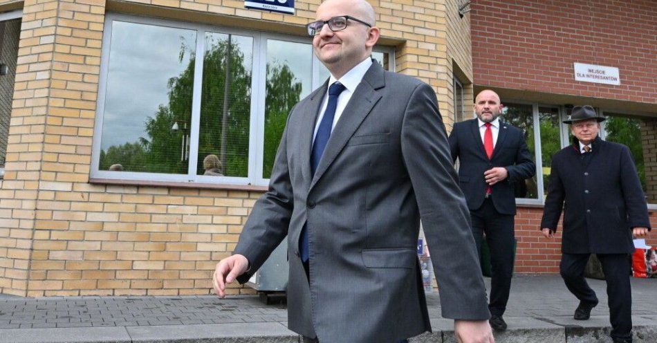 zdjęcie: Poseł Matecki opuścił areszt za poręczeniem 500 tys. zł / fot. PAP