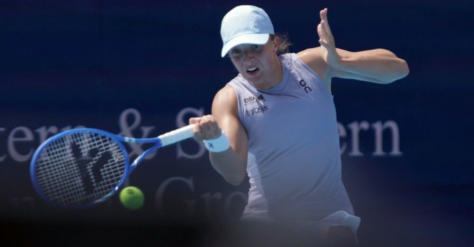 zdjęcie: Turniej WTA w Cincinnati - Świątek awansowała do finału / fot. PAP