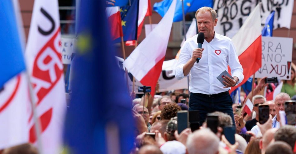 zdjęcie: W dramatycznym momencie związanym z sytuacją w Rosji prezes PiS mówi, że dla niego najważniejsza jest jego partia / fot. PAP