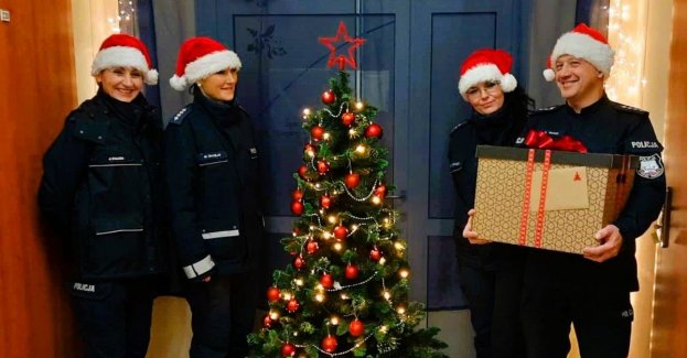 Święty Mikołaj – przyjacielem wszystkich dzieci: Paczka na gwiazdkę