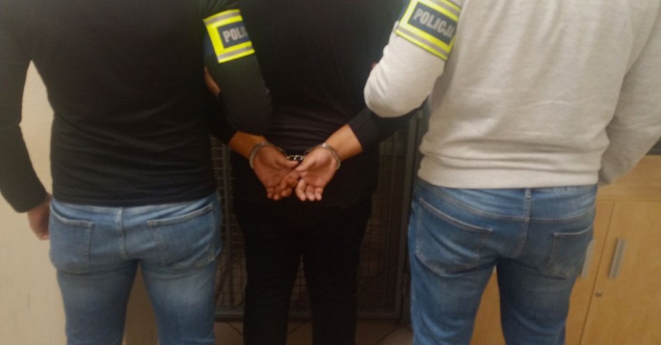 zdjęcie: Złodziejka okradła seniorów na ponad 130 tys. zł / fot. KMP w Olsztynie