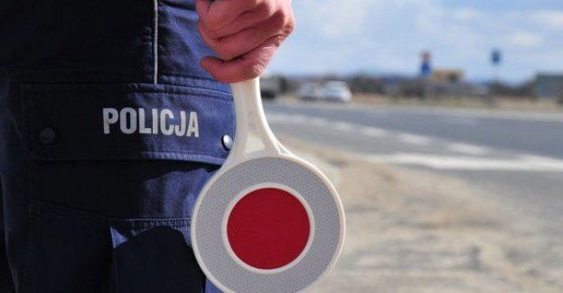 Kierująca audi nie ustąpiła dzieciom na pasach i dostała mandat