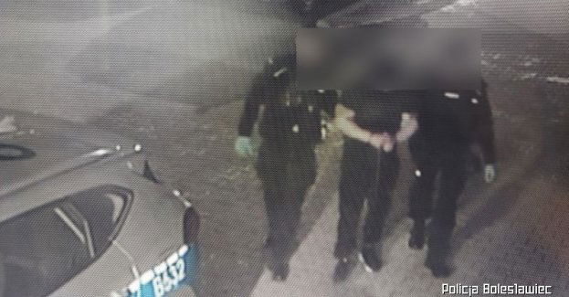 Zarzuty jazdy w stanie nietrzeźwości, znieważenia policjantów i gróźb oraz próby przekupienia mundurowych
