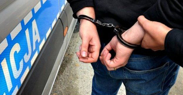 Areszt za prowadzenie pojazdu w stanie nietrzeźwości i złamanie sądowego zakazu kierowania