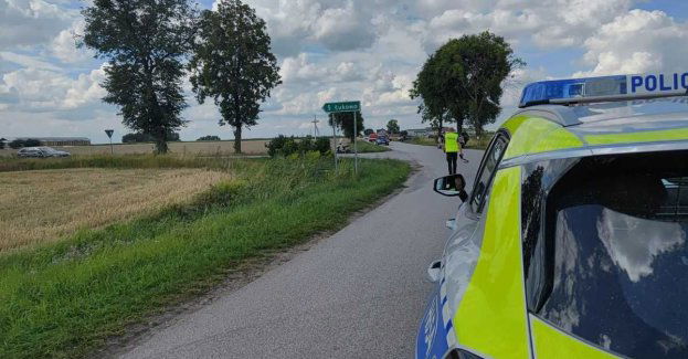 Wypadek z udziałem skutera i samochodu osobowego