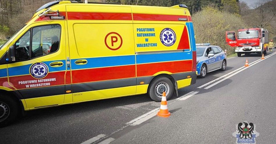 zdjęcie: Zachowaj bezpieczną odległości od poprzedzającego pojazdu, by uniknąć wypadku / fot. KMP w Wałbrzychu