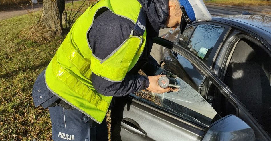 zdjęcie: Eco Car w Wałczu Zatrzymano siedem dowodów rejestracyjnych / fot. KPP w Wałczu 1