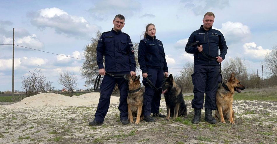 zdjęcie: Wstąp do służby i zostań przewodnikiem! / fot. KPP Inowrocław