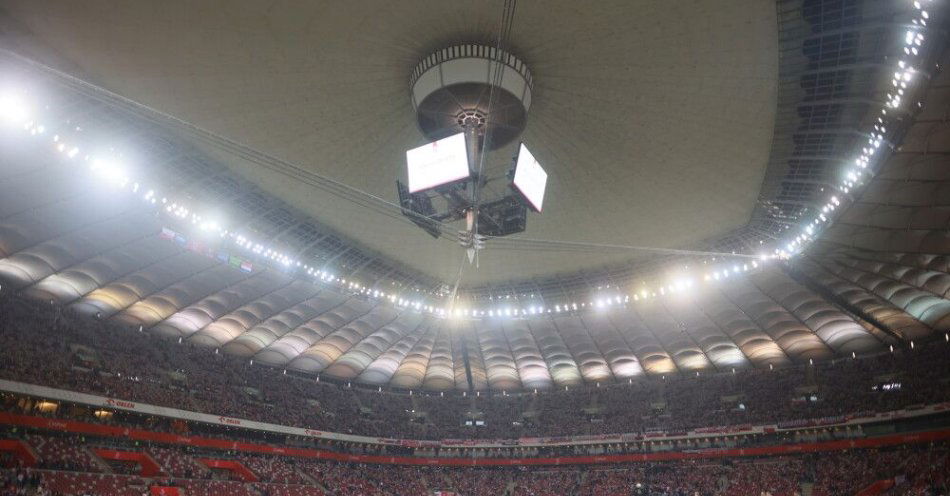 zdjęcie: Policja przed meczem Polski z Holandią zatrzymała 22 osoby / Warszawa, 14.11.2025. Stadion PGE Narodowy przed meczem eliminacyjnym piłkarskich mistrzostw świata: Polska - Holandia, 14 bm. w Warszawie. (gj) PAP/Leszek Szymański