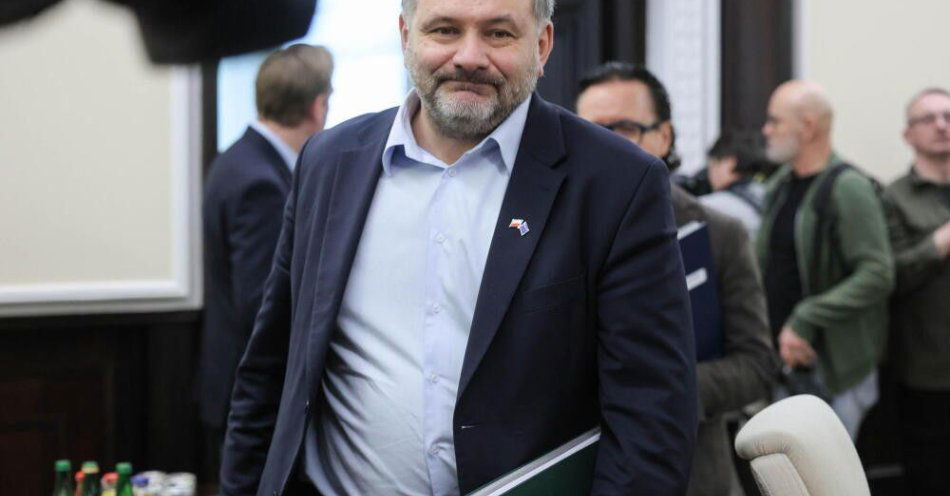 zdjęcie: Żurek: mam nadzieję, że w lutym wybierzemy sześciu niezależnych prawników do Trybunału Konstytucyjnego / Warszawa, 27.01.2026. Minister sprawiedliwości Waldemar Żurek na posiedzeniu rządu w siedzibie KPRM w Warszawie, 27 bm. Rada Ministrów zajmie się m.in.: założeniami polityki zagranicznej i europejskiej na ten rok. (rg/mgut) PAP/Rafał Guz