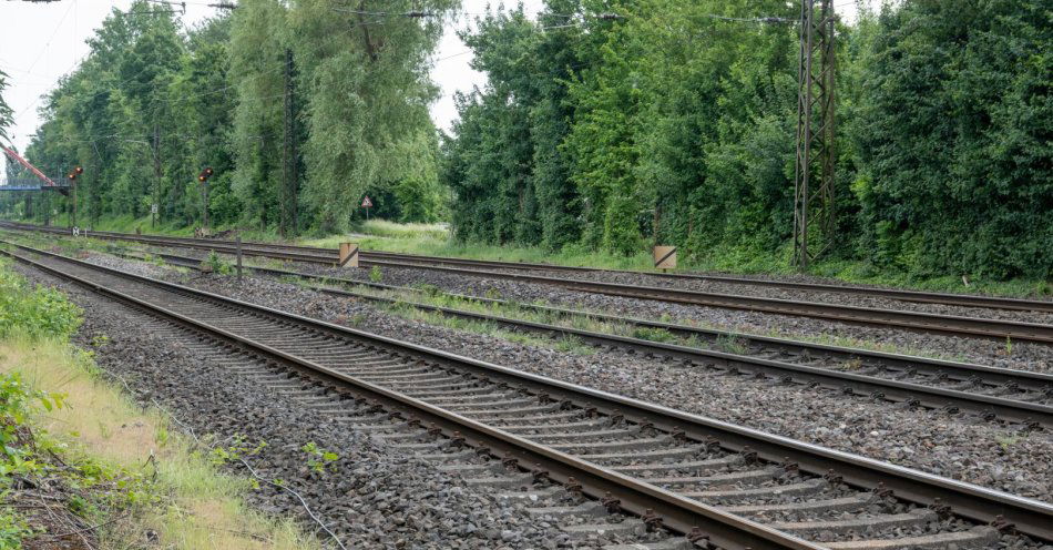 zdjęcie: Do końca 2025 r. remont peronów stacji Mysłowice / v8530926