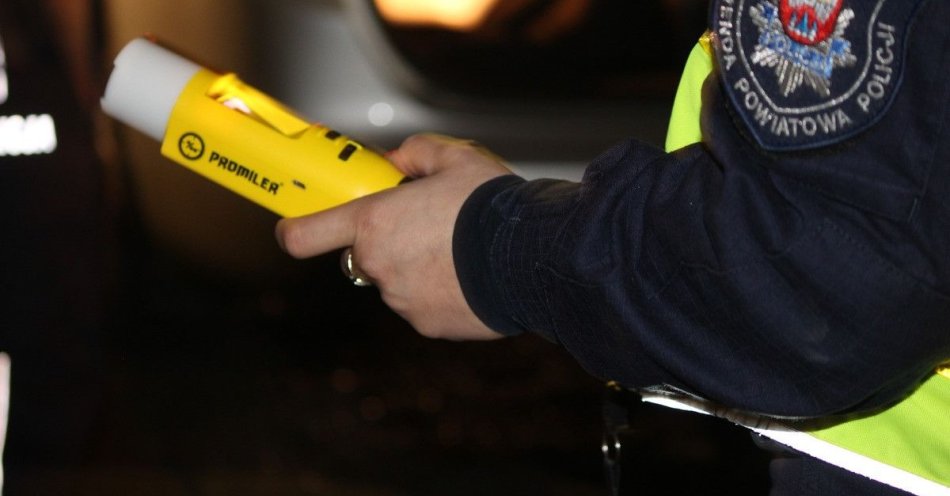 zdjęcie: Kobieta z 1,7 promila wiozła 4 letnie dziecko w Jarocinie / fot. KPP Jarocin