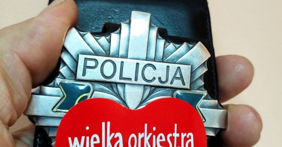 zdjęcie: Mecz siatkówki w ramach 32.Finału WOŚP w Złotowie / fot. KPP Złotów