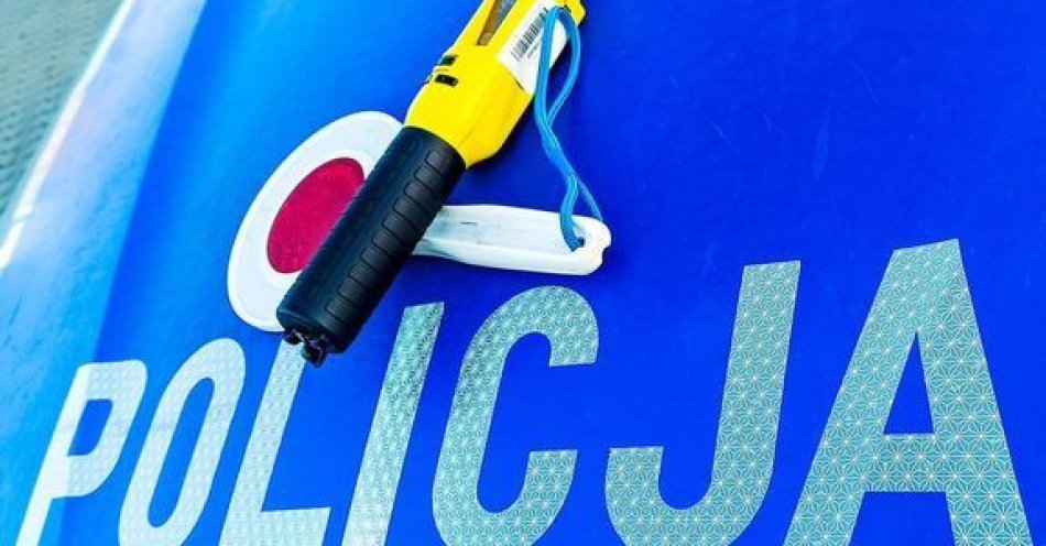 zdjęcie: Nietrzeźwa kierująca zatrzymana w Radomiu z dziećmi w aucie / fot. KMP w Radomiu