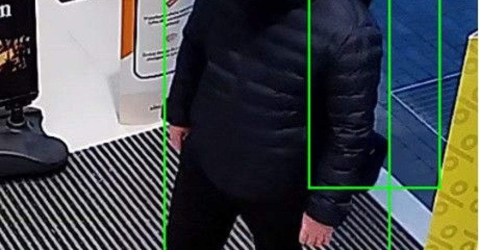 zdjęcie: Kradzież w Szubinie Policja prosi o pomoc w identyfikacji mężczyzn / fot. KPP w Nakle nad Notecią