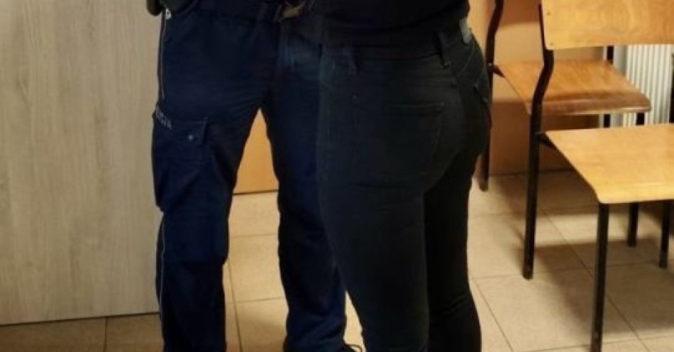 zdjęcie: Dzielnicowi i MOPS łączą siły w akcji Biała Wstążka / fot. KPP w Tczewie