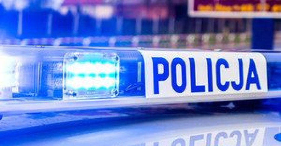 zdjęcie: Nieletni na oczach policjantów zaparkował na zakazie. Okazało się, że nie ma prawa jazdy / fot. KPP w Ciechanowie