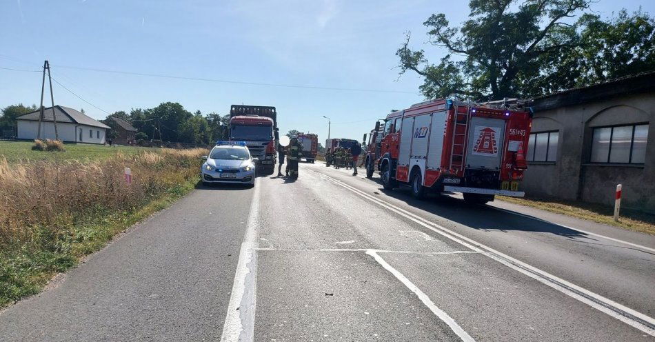 zdjęcie: Wypadek w Walichnowach, lądował śmigłowiec / fot. KPP w Wieruszowie