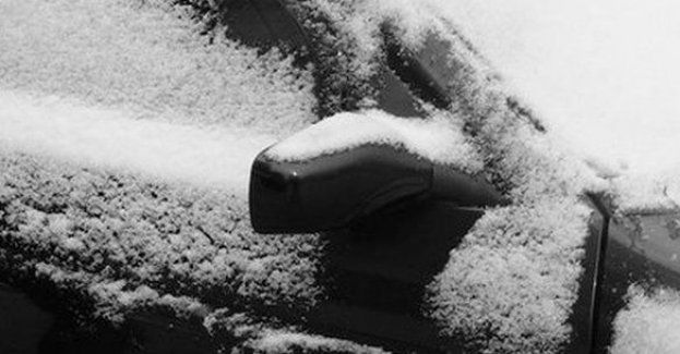 Kierowco – pamiętaj o odśnieżaniu samochodu!