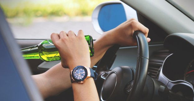 Nietrzeźwy 51-letni Gruzin jechał "wężykiem"; został zatrzymany przez innych kierowców