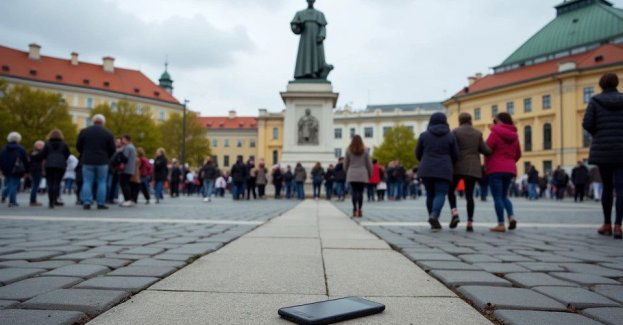 Policja z Wadowic szuka właściciela znalezionego telefonu