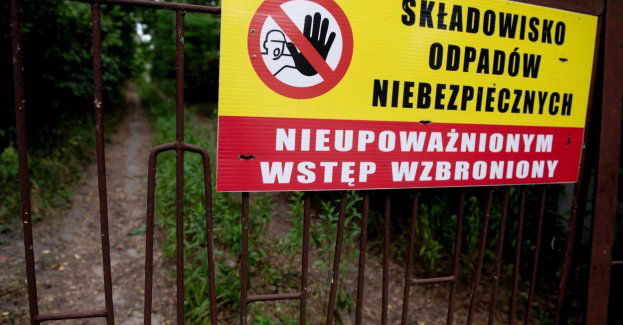 296 osób z zarzutami nielegalnego postępowania z odpadami; w tym roku blisko 100 oskarżonych